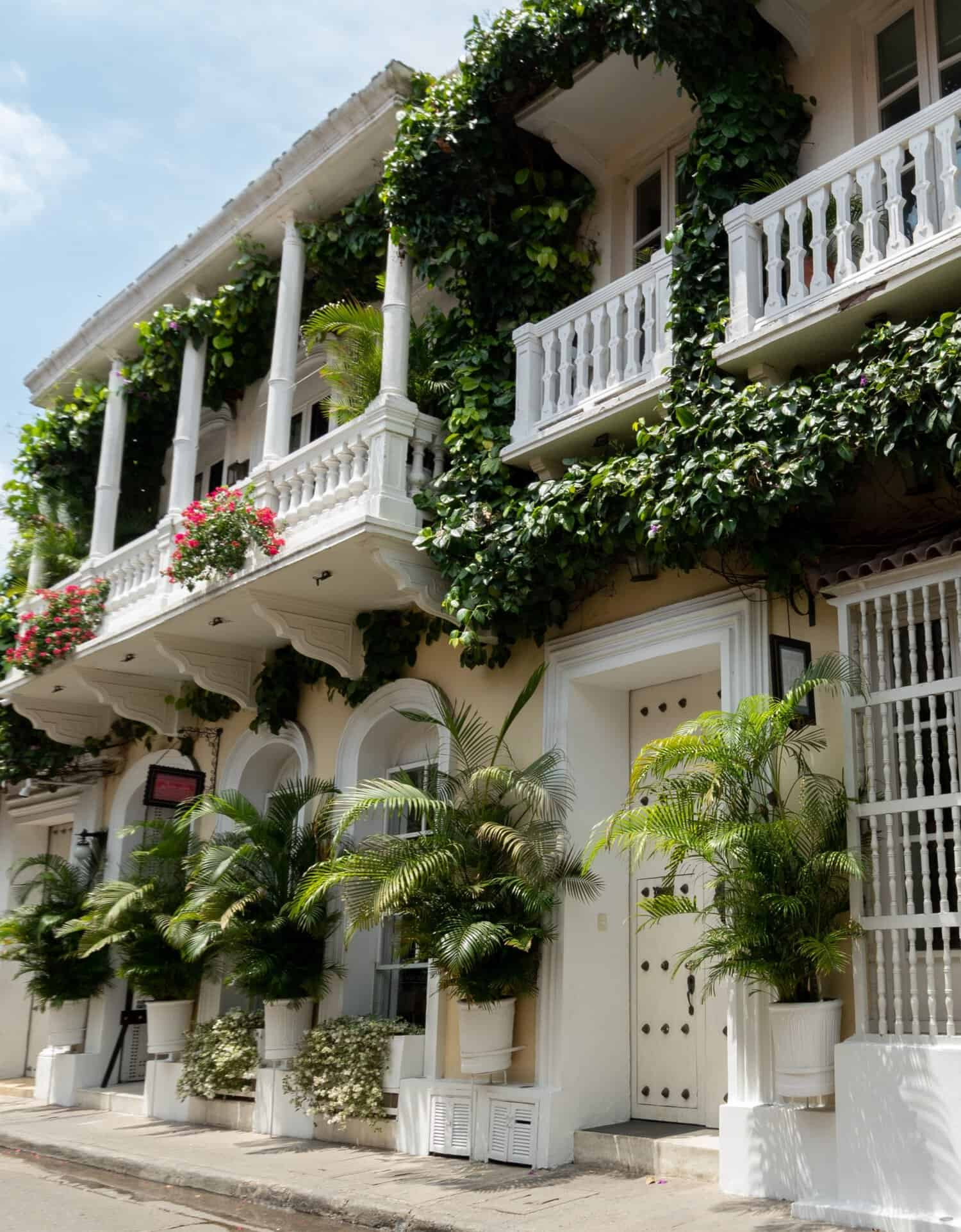 Fachada del hotel boutique Casa Lola en Cartagena de Indias 